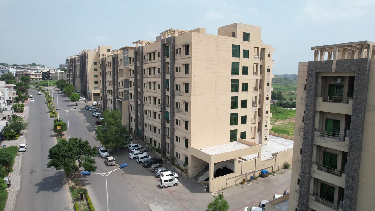 Yusra Medical College